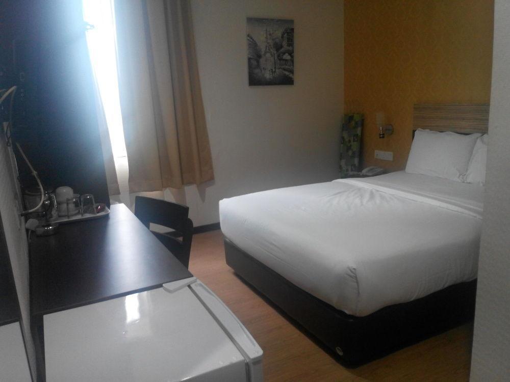 7 Heaven Boutique Hotel Pasir Gudang Eksteriør billede