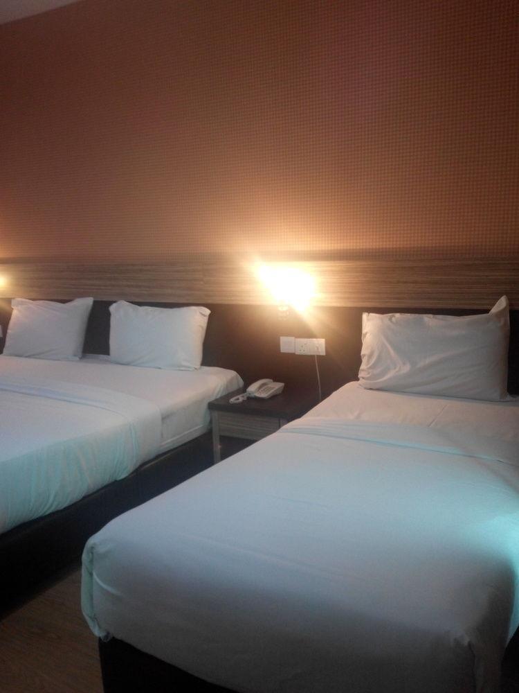 7 Heaven Boutique Hotel Pasir Gudang Eksteriør billede